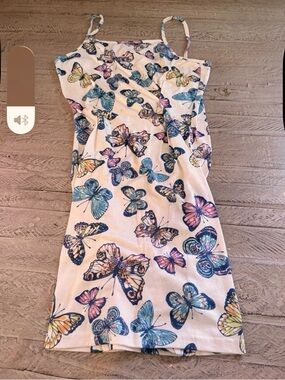 SHEIN Pink Blue Floral Trim Tag Detail